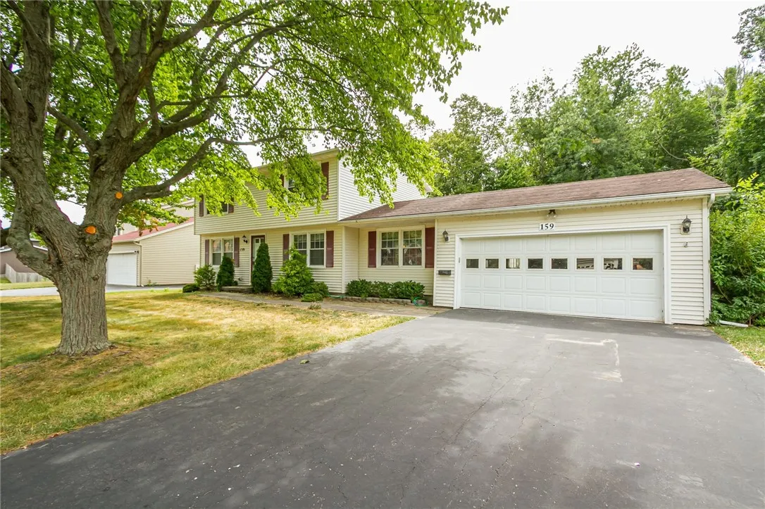 159 Charit Way, Greece, New York 14626, Greece, New York 14626, 3 Bedrooms Bedrooms, 7 Rooms Rooms,1 BathroomBathrooms,Residential,Closed,159 Charit Way, Greece, New York 14626,0,R1632292
