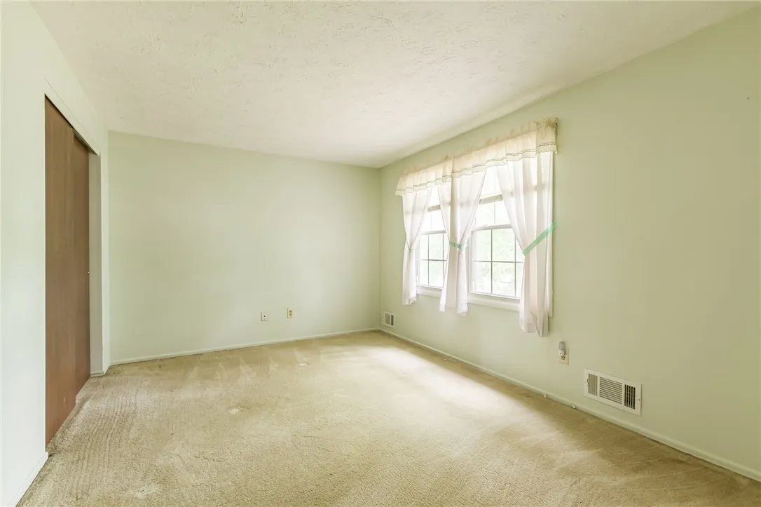 159 Charit Way, Greece, New York 14626, Greece, New York 14626, 3 Bedrooms Bedrooms, 7 Rooms Rooms,1 BathroomBathrooms,Residential,Closed,159 Charit Way, Greece, New York 14626,0,R1632292