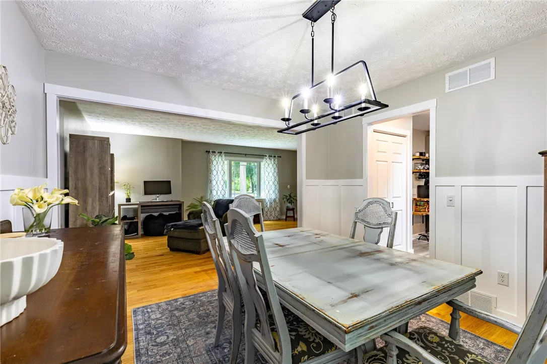 725 Gasberry Lane, Webster, New York 14580, Webster, New York 14580, 4 Bedrooms Bedrooms, 9 Rooms Rooms,1 BathroomBathrooms,Residential,Closed,725 Gasberry Lane, Webster, New York 14580,0,R1632206