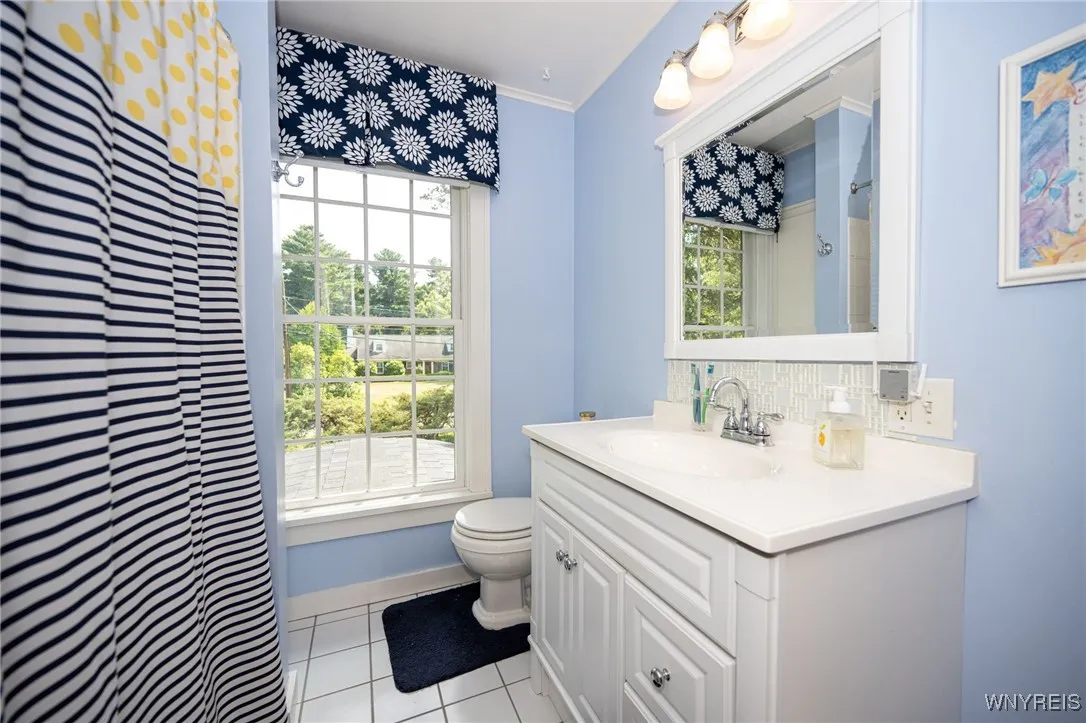 4344 Freeman Road, Orchard Park, New York 14127, Orchard Park, New York 14127, 5 Bedrooms Bedrooms, 12 Rooms Rooms,2 BathroomsBathrooms,Residential,Closed,4344 Freeman Road, Orchard Park, New York 14127,0,B1631349