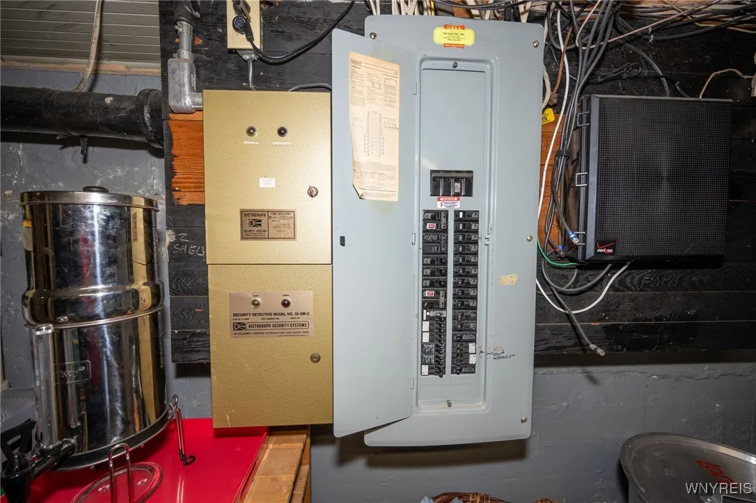 4344 Freeman Road, Orchard Park, New York 14127, Orchard Park, New York 14127, 5 Bedrooms Bedrooms, 12 Rooms Rooms,2 BathroomsBathrooms,Residential,Closed,4344 Freeman Road, Orchard Park, New York 14127,0,B1631349