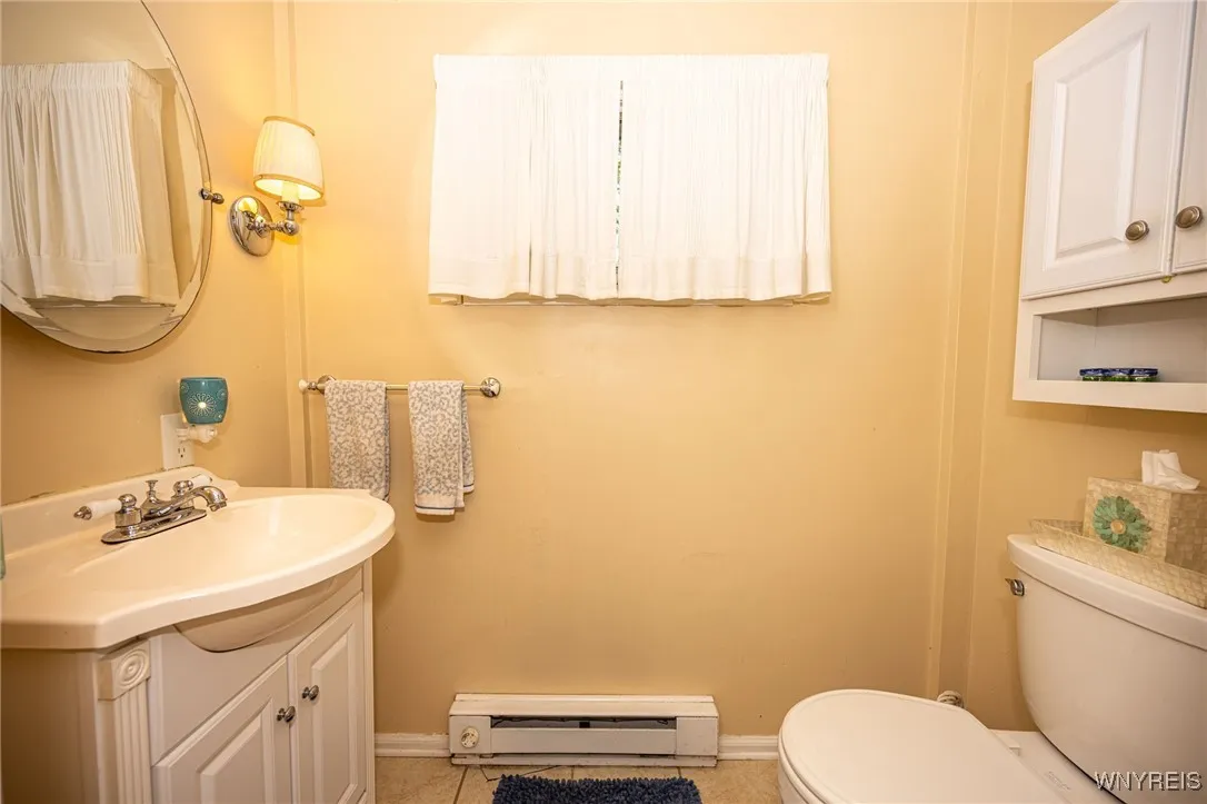 4344 Freeman Road, Orchard Park, New York 14127, Orchard Park, New York 14127, 5 Bedrooms Bedrooms, 12 Rooms Rooms,2 BathroomsBathrooms,Residential,Closed,4344 Freeman Road, Orchard Park, New York 14127,0,B1631349