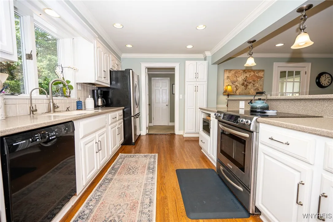 4344 Freeman Road, Orchard Park, New York 14127, Orchard Park, New York 14127, 5 Bedrooms Bedrooms, 12 Rooms Rooms,2 BathroomsBathrooms,Residential,Closed,4344 Freeman Road, Orchard Park, New York 14127,0,B1631349