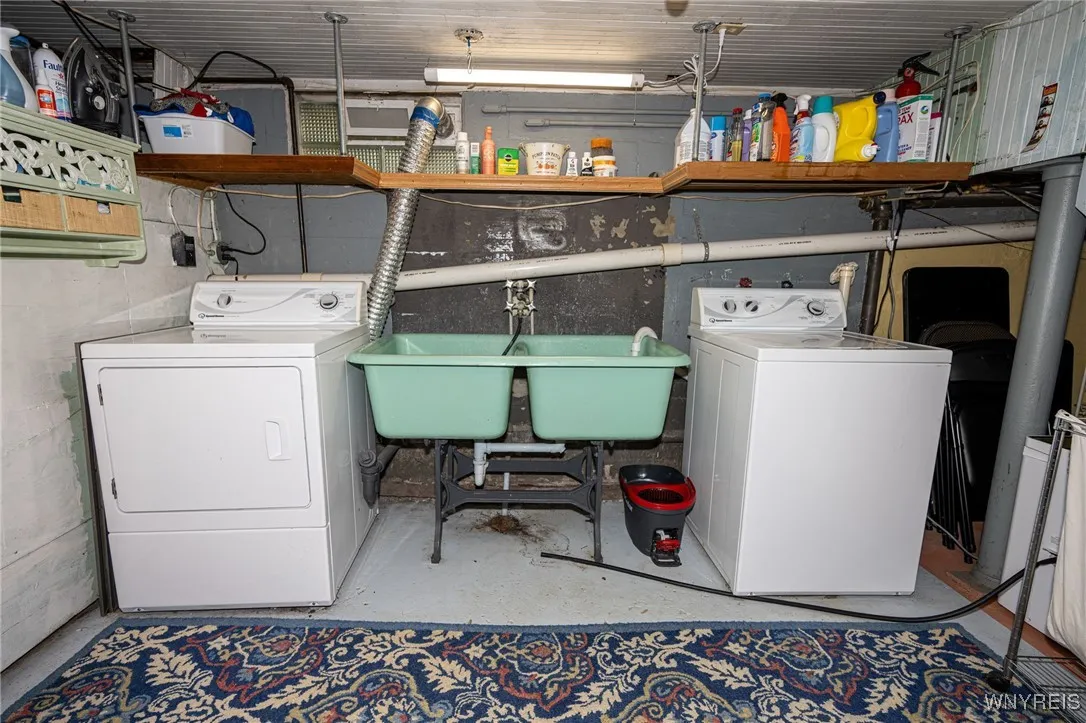 4344 Freeman Road, Orchard Park, New York 14127, Orchard Park, New York 14127, 5 Bedrooms Bedrooms, 12 Rooms Rooms,2 BathroomsBathrooms,Residential,Closed,4344 Freeman Road, Orchard Park, New York 14127,0,B1631349