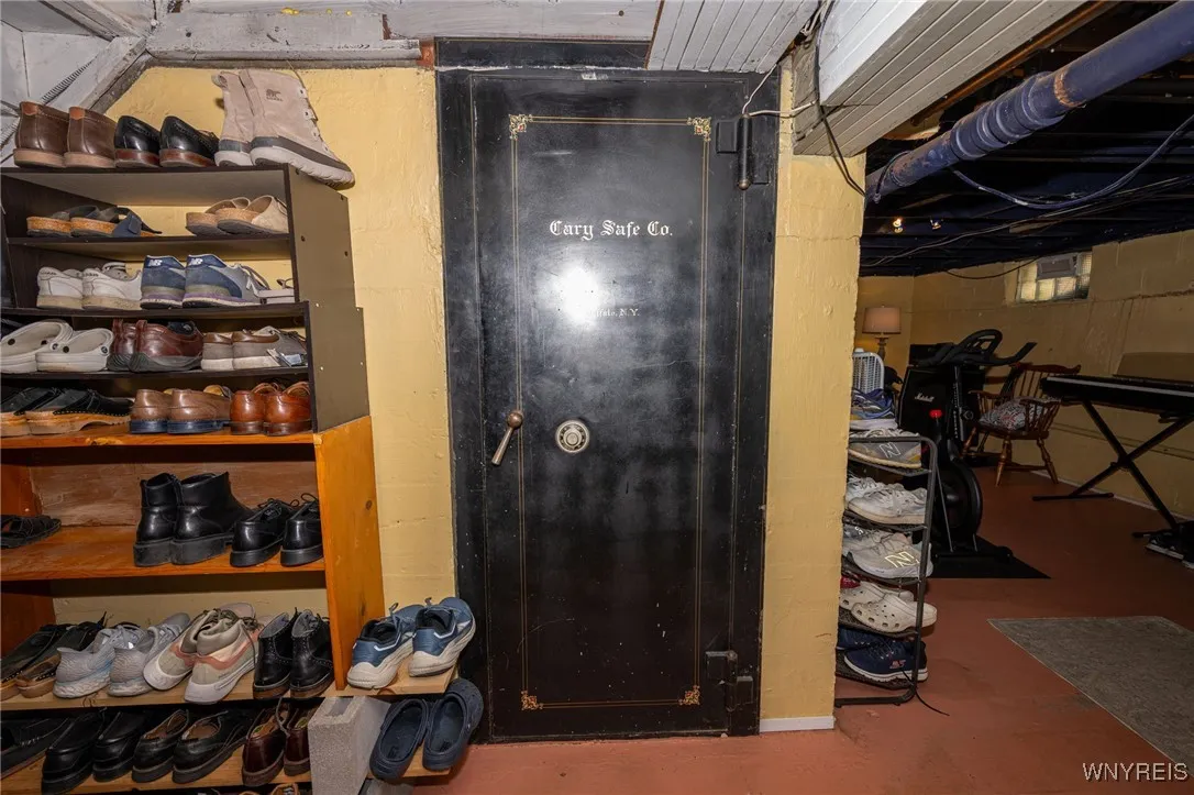 4344 Freeman Road, Orchard Park, New York 14127, Orchard Park, New York 14127, 5 Bedrooms Bedrooms, 12 Rooms Rooms,2 BathroomsBathrooms,Residential,Closed,4344 Freeman Road, Orchard Park, New York 14127,0,B1631349