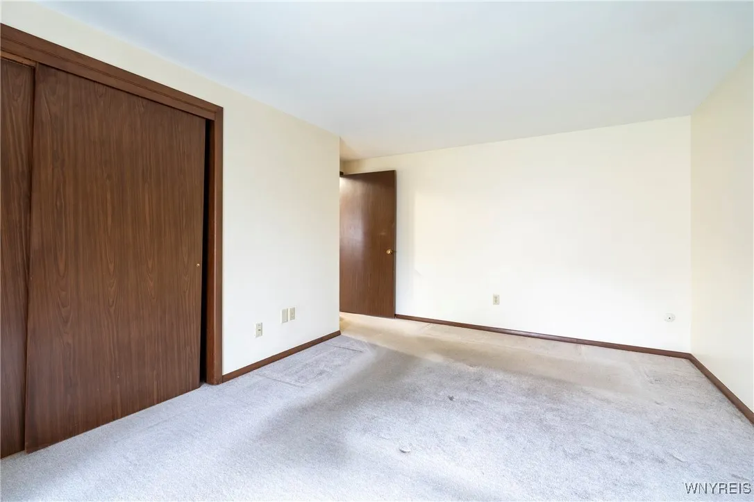 68 Wellington Court, Amherst, New York 14221, Amherst, New York 14221, 2 Bedrooms Bedrooms, 6 Rooms Rooms,1 BathroomBathrooms,Residential,For Sale,68 Wellington Court, Amherst, New York 14221,0,B1632302