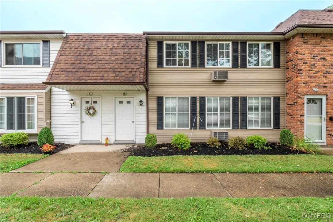 68 Wellington Court, Amherst, New York 14221, Amherst, New York 14221, 2 Bedrooms Bedrooms, 6 Rooms Rooms,1 BathroomBathrooms,Residential,For Sale,68 Wellington Court, Amherst, New York 14221,0,B1632302