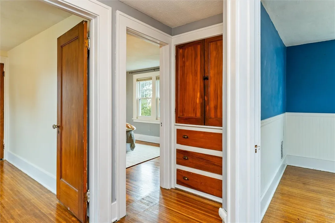 593 Laurelton Road, Irondequoit, New York 14609, Irondequoit, New York 14609, 3 Bedrooms Bedrooms, 8 Rooms Rooms,1 BathroomBathrooms,Residential,Closed,593 Laurelton Road, Irondequoit, New York 14609,0,R1632445