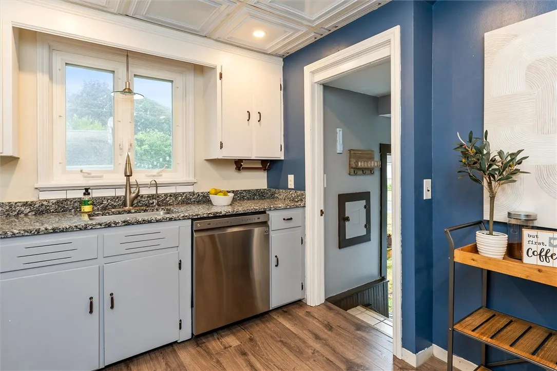 593 Laurelton Road, Irondequoit, New York 14609, Irondequoit, New York 14609, 3 Bedrooms Bedrooms, 8 Rooms Rooms,1 BathroomBathrooms,Residential,Closed,593 Laurelton Road, Irondequoit, New York 14609,0,R1632445