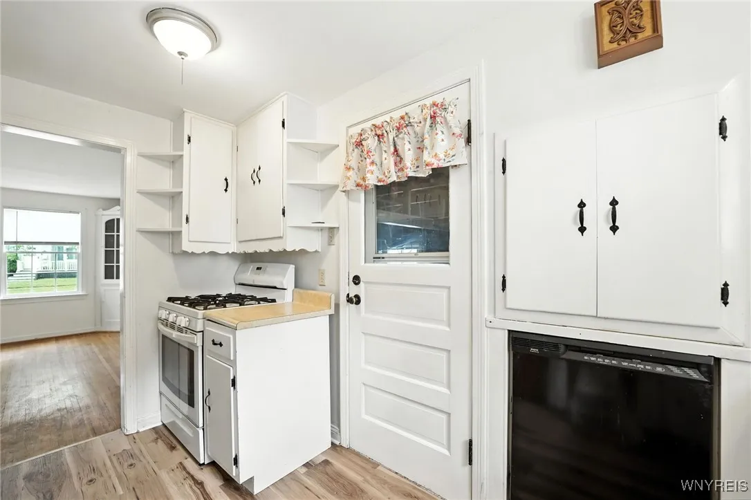 Convenient access to attached garage