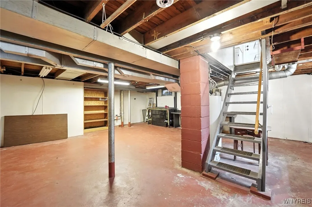 Spacious & Dry Basement