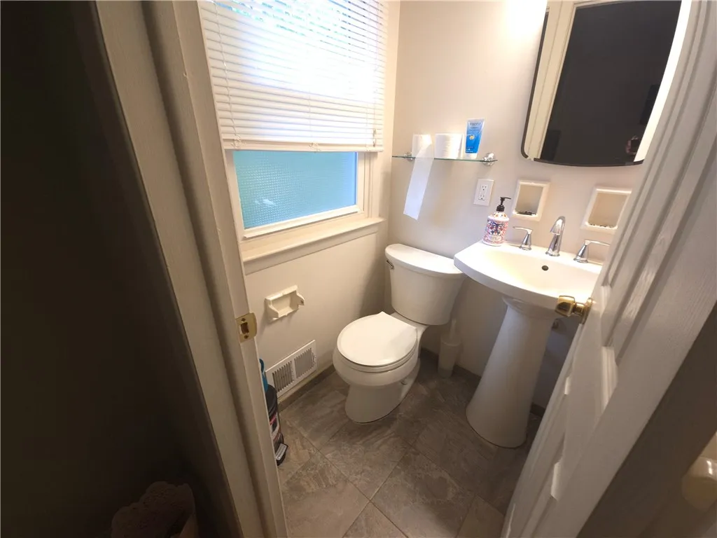 2093 Lehigh Station Road, Henrietta, New York 1453, Henrietta, New York 14534, 5 Bedrooms Bedrooms, 10 Rooms Rooms,2 BathroomsBathrooms,Residential Lease,Closed,2093 Lehigh Station Road, Henrietta, New York 1453,0,R1632438