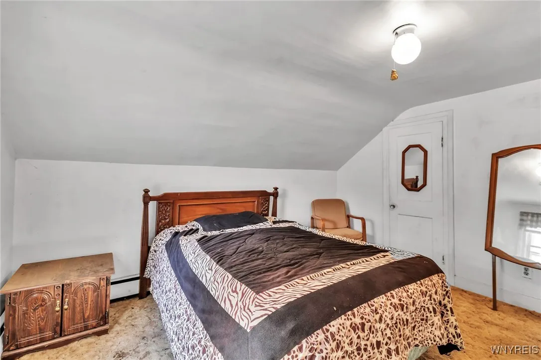 1086 Niagara Falls Boulevard, North Tonawanda, New, North Tonawanda, New York 14120, 4 Bedrooms Bedrooms, ,3 BathroomsBathrooms,Residential,For Sale,1086 Niagara Falls Boulevard, North Tonawanda, New,0,B1630320