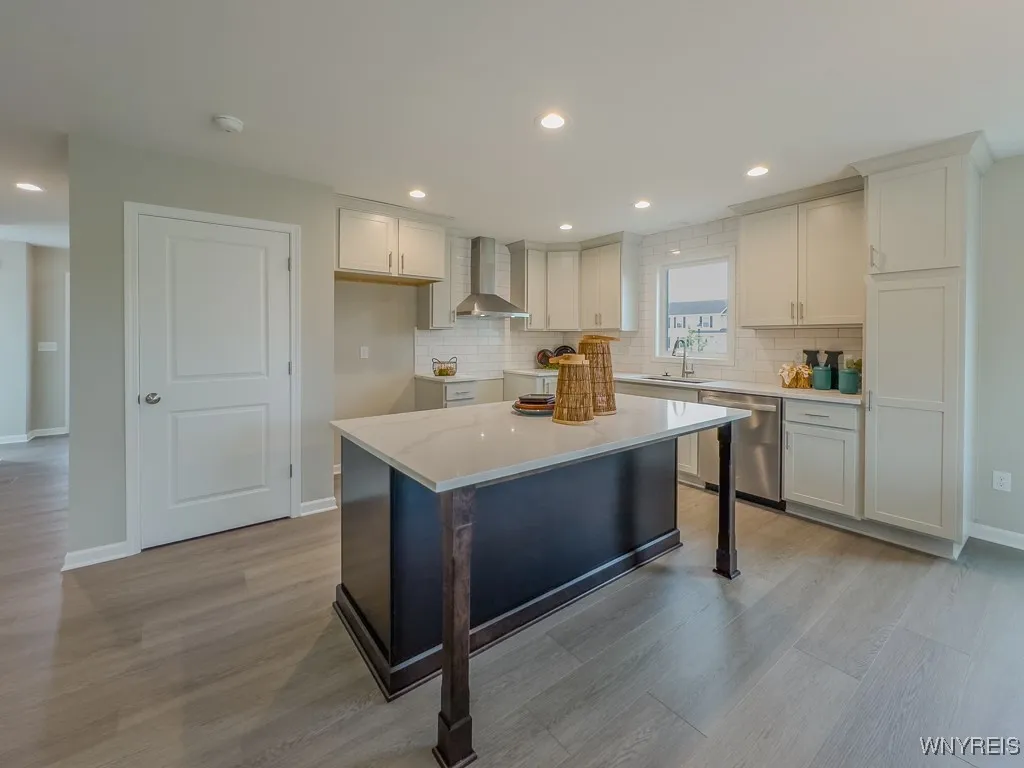 47 Greenspring Court, West Seneca, New York 14224, West Seneca, New York 14224, 3 Bedrooms Bedrooms, 7 Rooms Rooms,2 BathroomsBathrooms,Residential,For Sale,47 Greenspring Court, West Seneca, New York 14224,B1632474
