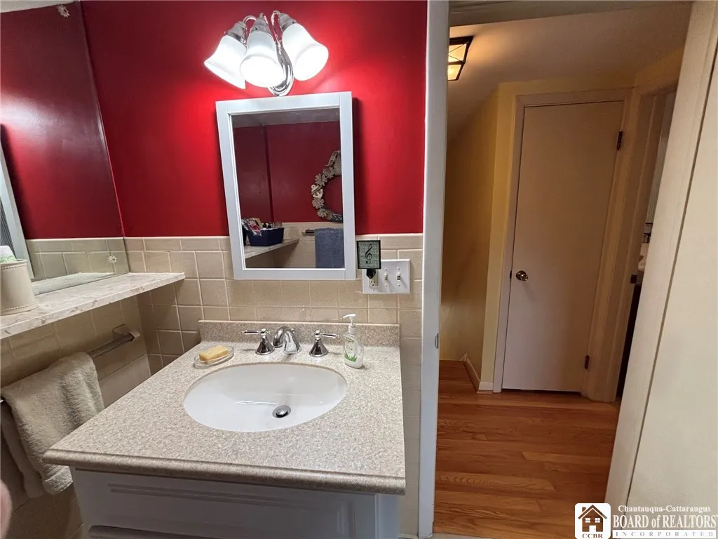 19 Hallock Street, Jamestown, New York 14701, Jamestown, New York 14701, 3 Bedrooms Bedrooms, 8 Rooms Rooms,1 BathroomBathrooms,Residential,Closed,19 Hallock Street, Jamestown, New York 14701,0,R1632247