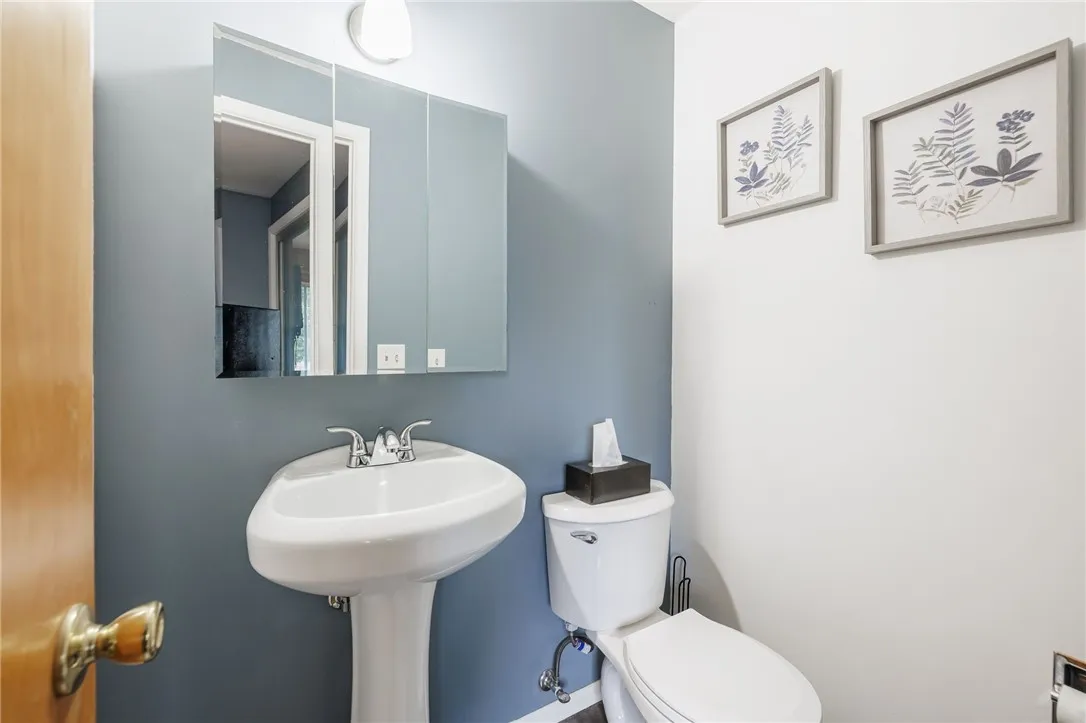 74 Rhea Crescent, Greece, New York 14615, Greece, New York 14615, 3 Bedrooms Bedrooms, 6 Rooms Rooms,1 BathroomBathrooms,Residential,Closed,74 Rhea Crescent, Greece, New York 14615,0,R1631266