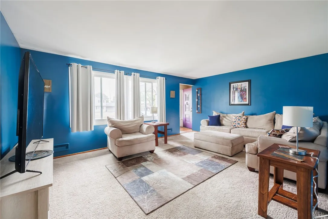 74 Rhea Crescent, Greece, New York 14615, Greece, New York 14615, 3 Bedrooms Bedrooms, 6 Rooms Rooms,1 BathroomBathrooms,Residential,Closed,74 Rhea Crescent, Greece, New York 14615,0,R1631266