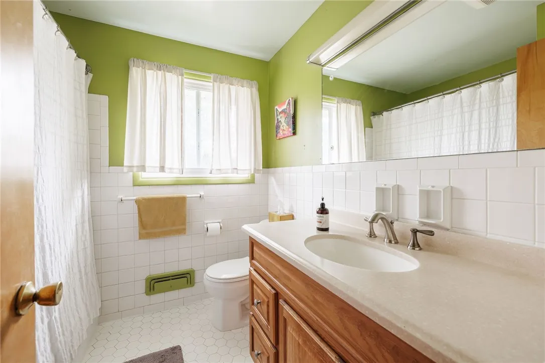 74 Rhea Crescent, Greece, New York 14615, Greece, New York 14615, 3 Bedrooms Bedrooms, 6 Rooms Rooms,1 BathroomBathrooms,Residential,Closed,74 Rhea Crescent, Greece, New York 14615,0,R1631266