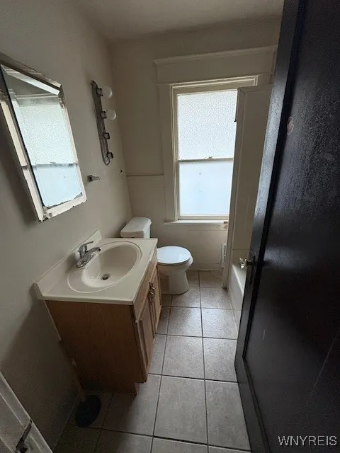 129 West Northrup Place North N, Buffalo, New York, Buffalo, New York 14214, 5 Bedrooms Bedrooms, 8 Rooms Rooms,2 BathroomsBathrooms,Residential,For Sale,129 West Northrup Place North N, Buffalo, New York,B1632152
