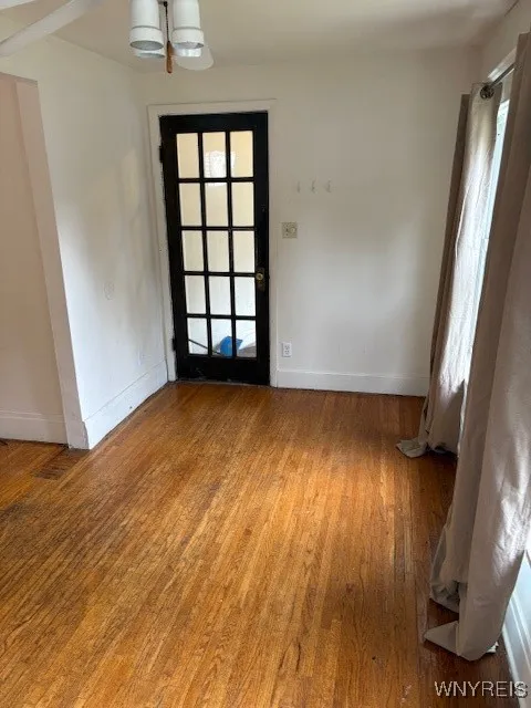 129 West Northrup Place North N, Buffalo, New York, Buffalo, New York 14214, 5 Bedrooms Bedrooms, 8 Rooms Rooms,2 BathroomsBathrooms,Residential,For Sale,129 West Northrup Place North N, Buffalo, New York,B1632152