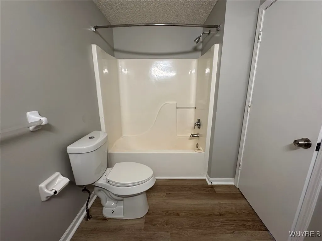 22 Miller Road, Amherst, New York 14068, Amherst, New York 14068, 3 Bedrooms Bedrooms, 11 Rooms Rooms,2 BathroomsBathrooms,Residential,Closed,22 Miller Road, Amherst, New York 14068,0,B1632443