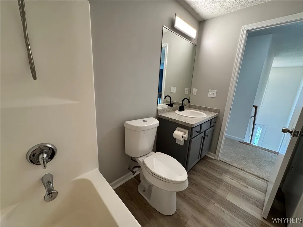 22 Miller Road, Amherst, New York 14068, Amherst, New York 14068, 3 Bedrooms Bedrooms, 11 Rooms Rooms,2 BathroomsBathrooms,Residential,Closed,22 Miller Road, Amherst, New York 14068,0,B1632443