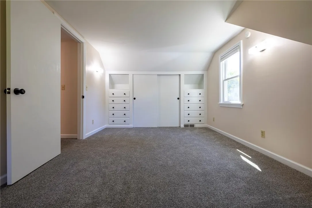 823 Chestnut Bnd, Webster, New York 14580, Webster, New York 14580, 4 Bedrooms Bedrooms, 6 Rooms Rooms,2 BathroomsBathrooms,Residential,Closed,823 Chestnut Bnd, Webster, New York 14580,0,R1631052