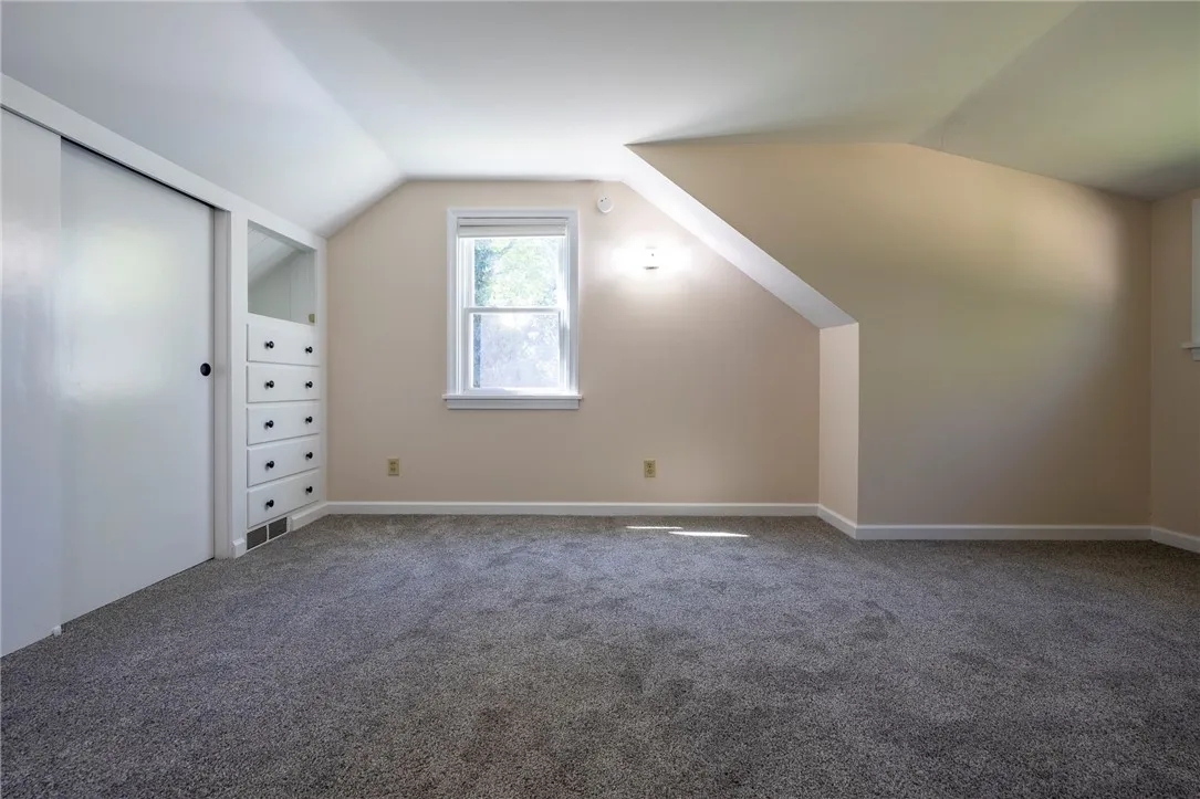 823 Chestnut Bnd, Webster, New York 14580, Webster, New York 14580, 4 Bedrooms Bedrooms, 6 Rooms Rooms,2 BathroomsBathrooms,Residential,Closed,823 Chestnut Bnd, Webster, New York 14580,0,R1631052