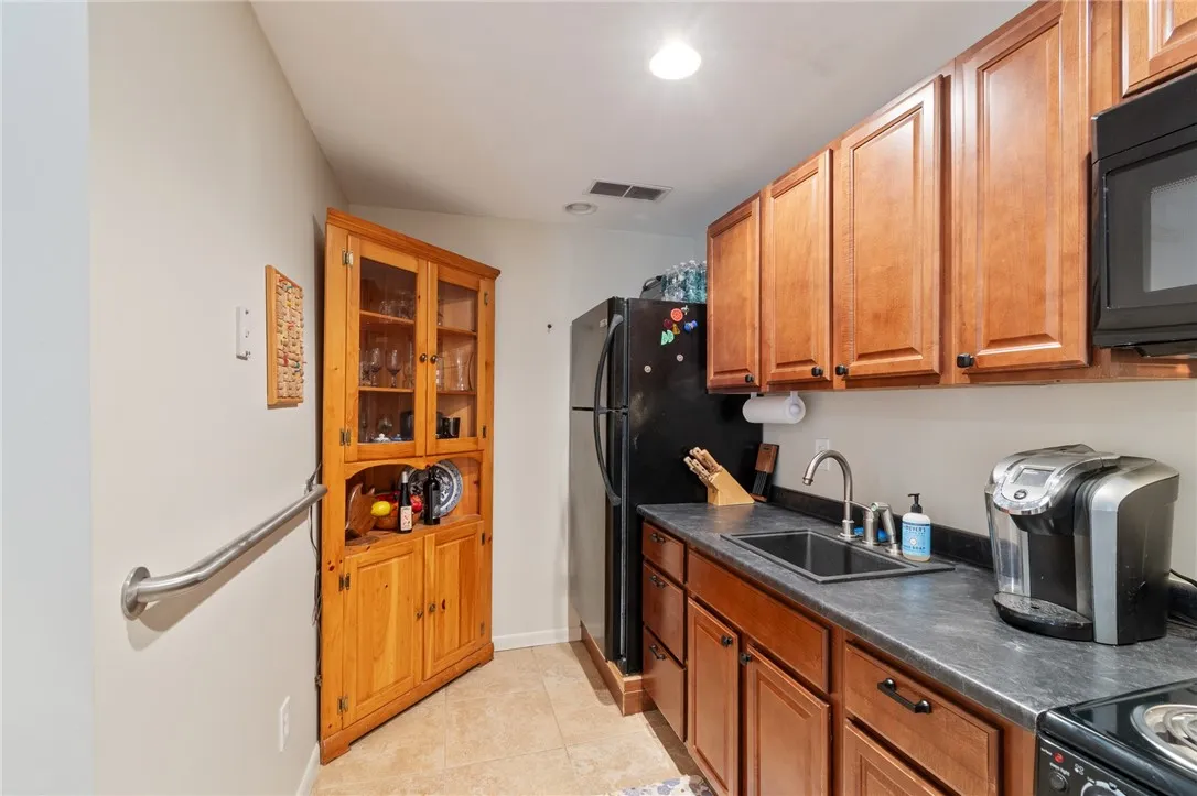 152 Homewood Lane, Irondequoit, New York 14609, Irondequoit, New York 14609, 3 Bedrooms Bedrooms, 5 Rooms Rooms,3 BathroomsBathrooms,Residential,Closed,152 Homewood Lane, Irondequoit, New York 14609,0,R1632477