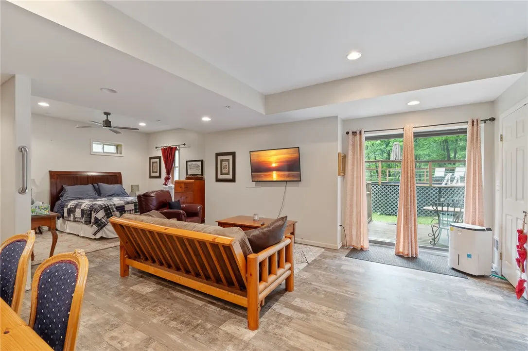 152 Homewood Lane, Irondequoit, New York 14609, Irondequoit, New York 14609, 3 Bedrooms Bedrooms, 5 Rooms Rooms,3 BathroomsBathrooms,Residential,Closed,152 Homewood Lane, Irondequoit, New York 14609,0,R1632477