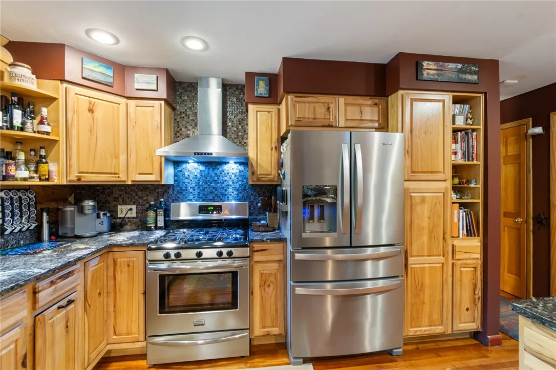 152 Homewood Lane, Irondequoit, New York 14609, Irondequoit, New York 14609, 3 Bedrooms Bedrooms, 5 Rooms Rooms,3 BathroomsBathrooms,Residential,Closed,152 Homewood Lane, Irondequoit, New York 14609,0,R1632477