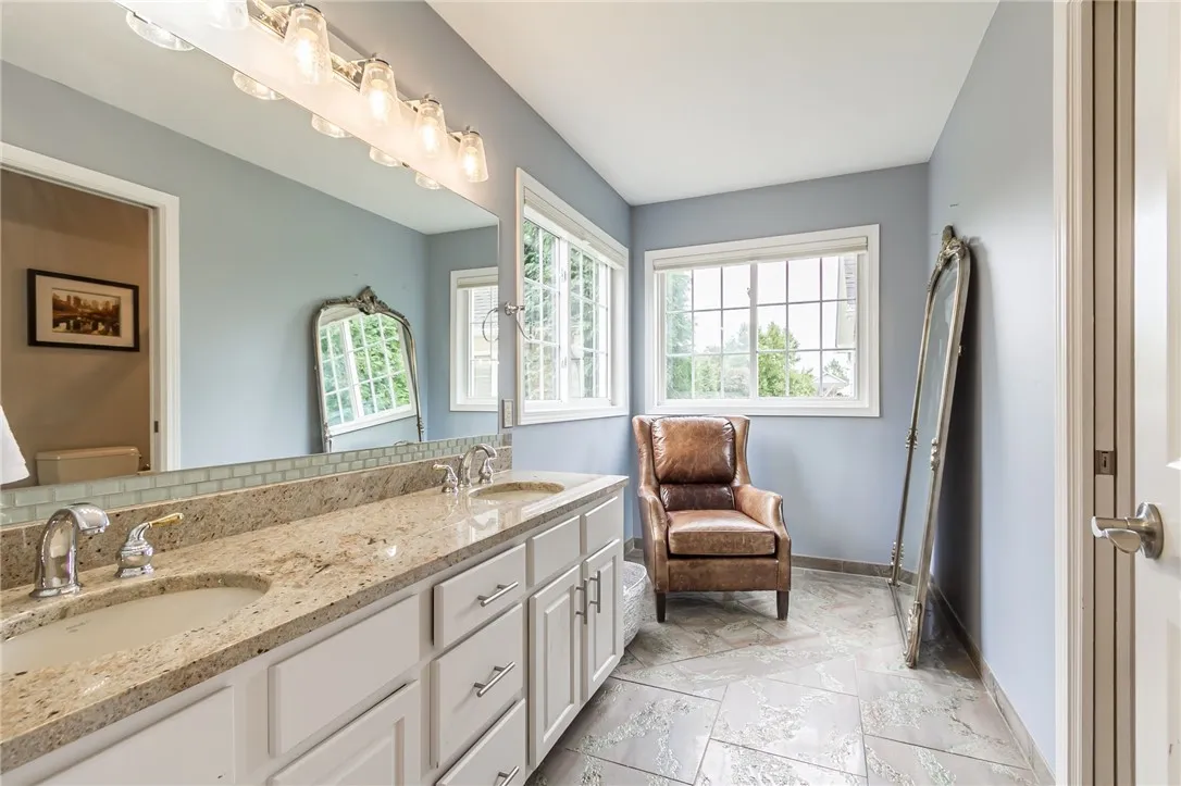 18 Columbia Court, Perinton, New York 14450, Perinton, New York 14450, 3 Bedrooms Bedrooms, 7 Rooms Rooms,2 BathroomsBathrooms,Residential,Closed,18 Columbia Court, Perinton, New York 14450,0,R1632261