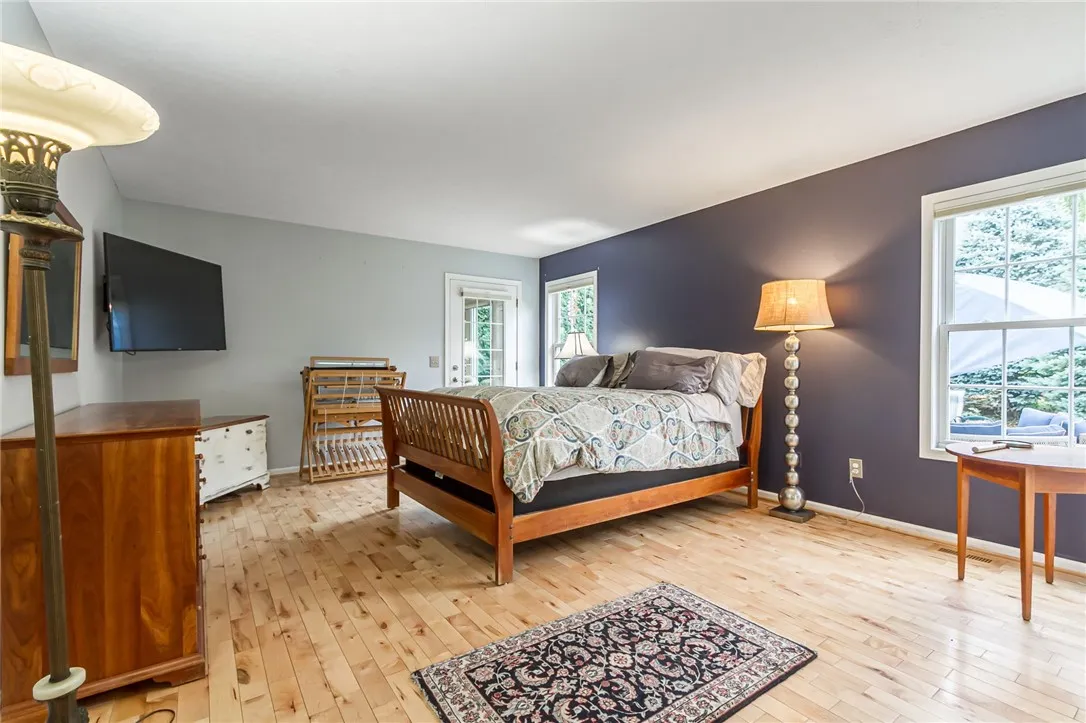 18 Columbia Court, Perinton, New York 14450, Perinton, New York 14450, 3 Bedrooms Bedrooms, 7 Rooms Rooms,2 BathroomsBathrooms,Residential,Closed,18 Columbia Court, Perinton, New York 14450,0,R1632261