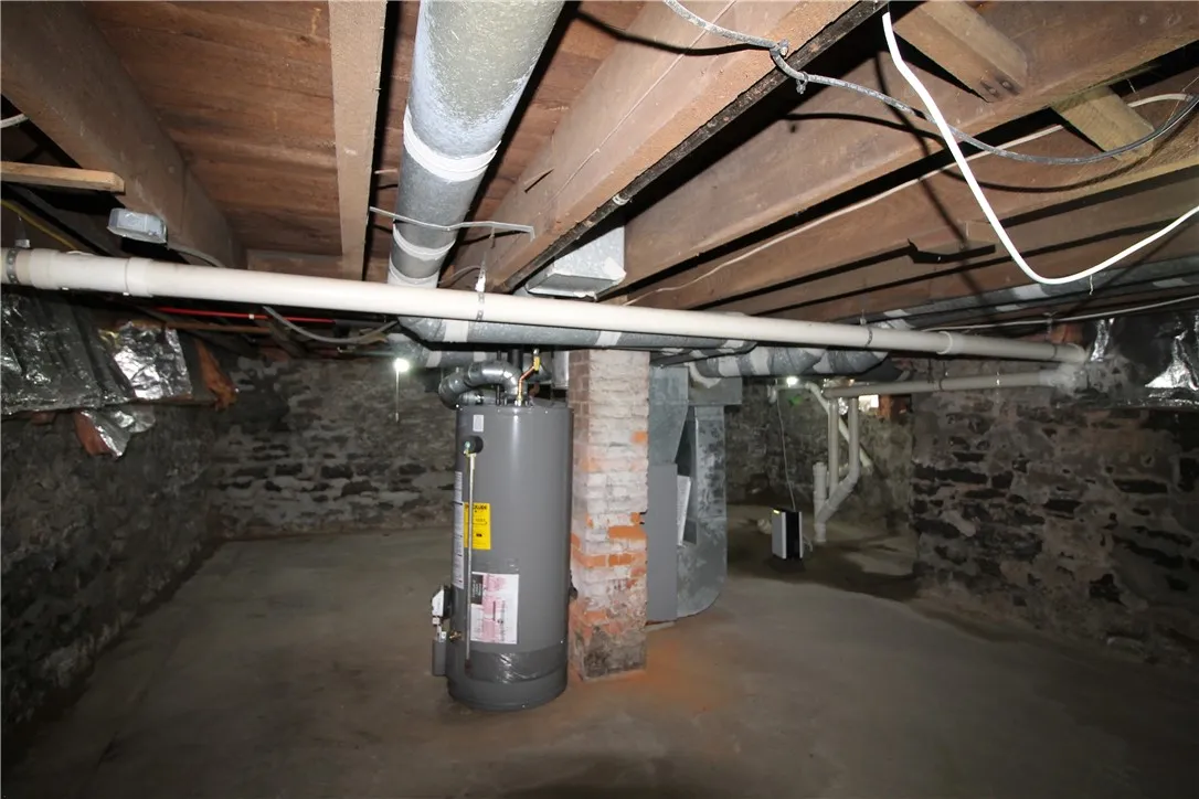 12 Whalin Street, Rochester, New York 14620, Rochester, New York 14620, 3 Bedrooms Bedrooms, 6 Rooms Rooms,2 BathroomsBathrooms,Residential,Closed,12 Whalin Street, Rochester, New York 14620,0,R1632481