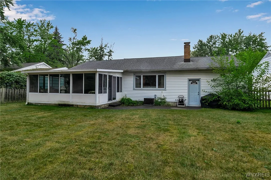 67 Castle Court, Amherst, New York 14226, Amherst, New York 14226, 2 Bedrooms Bedrooms, 5 Rooms Rooms,1 BathroomBathrooms,Residential,Closed,67 Castle Court, Amherst, New York 14226,0,B1632494
