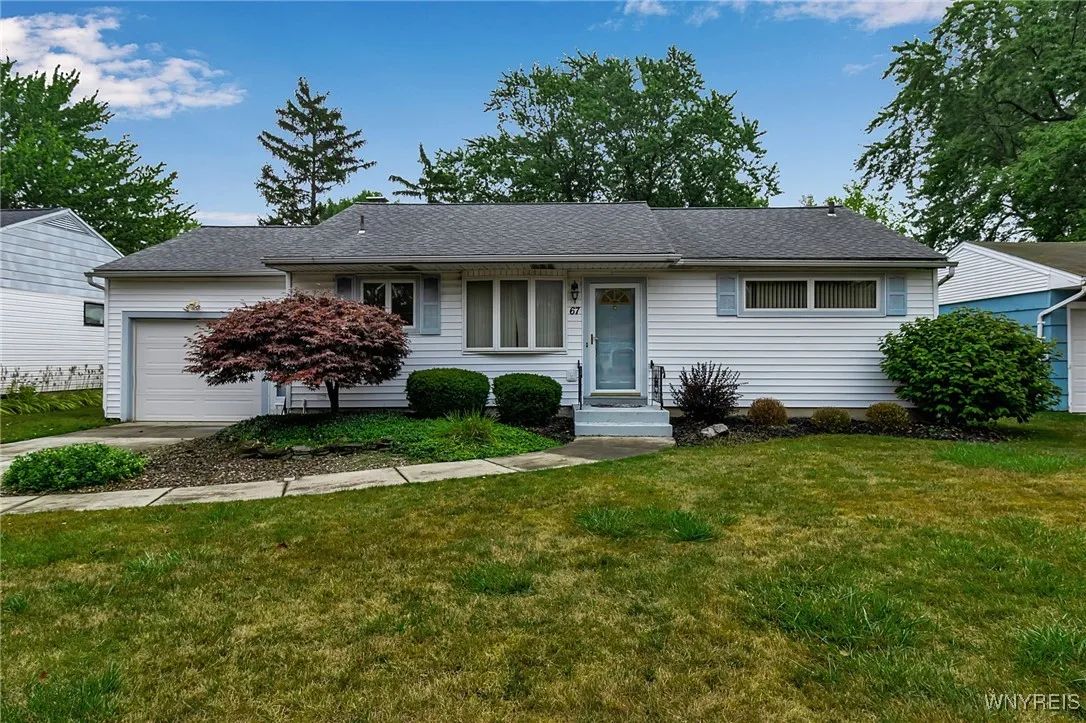 67 Castle Court, Amherst, New York 14226, Amherst, New York 14226, 2 Bedrooms Bedrooms, 5 Rooms Rooms,1 BathroomBathrooms,Residential,Closed,67 Castle Court, Amherst, New York 14226,0,B1632494