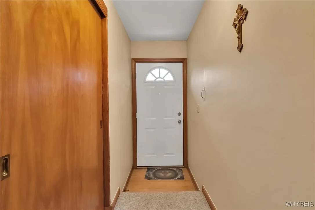 67 Castle Court, Amherst, New York 14226, Amherst, New York 14226, 2 Bedrooms Bedrooms, 5 Rooms Rooms,1 BathroomBathrooms,Residential,Closed,67 Castle Court, Amherst, New York 14226,0,B1632494