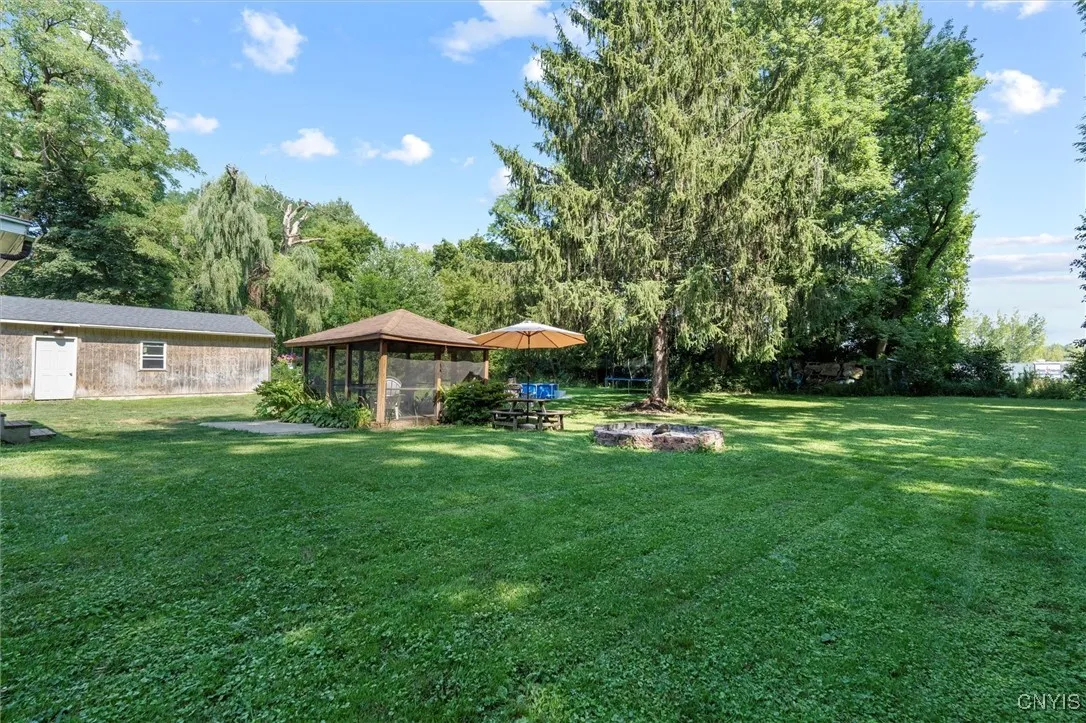 6182 Airport Road, Camillus, New York 13209, Camillus, New York 13209, 3 Bedrooms Bedrooms, 8 Rooms Rooms,1 BathroomBathrooms,Residential,For Sale,6182 Airport Road, Camillus, New York 13209,0,S1631882