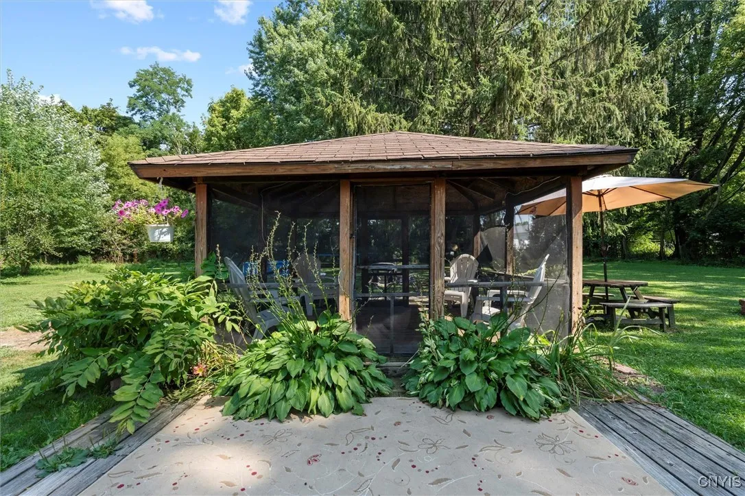 6182 Airport Road, Camillus, New York 13209, Camillus, New York 13209, 3 Bedrooms Bedrooms, 8 Rooms Rooms,1 BathroomBathrooms,Residential,For Sale,6182 Airport Road, Camillus, New York 13209,0,S1631882