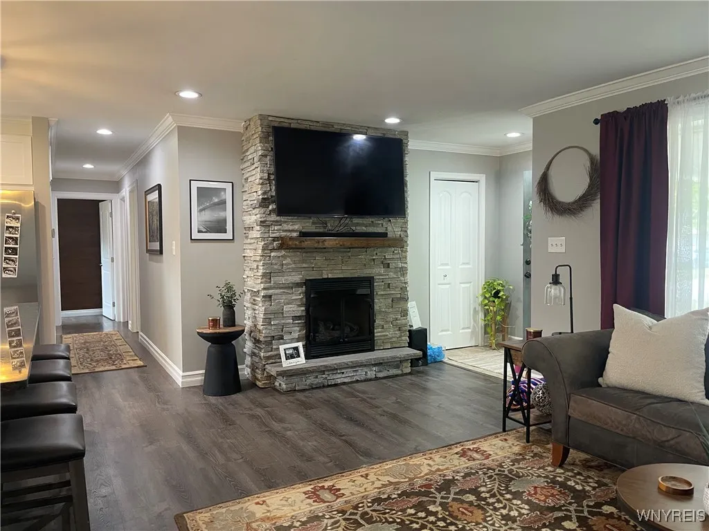 41 Beverly Drive, Cheektowaga, New York 14043, Cheektowaga, New York 14043, 3 Bedrooms Bedrooms, 7 Rooms Rooms,2 BathroomsBathrooms,Residential,Closed,41 Beverly Drive, Cheektowaga, New York 14043,0,B1632499