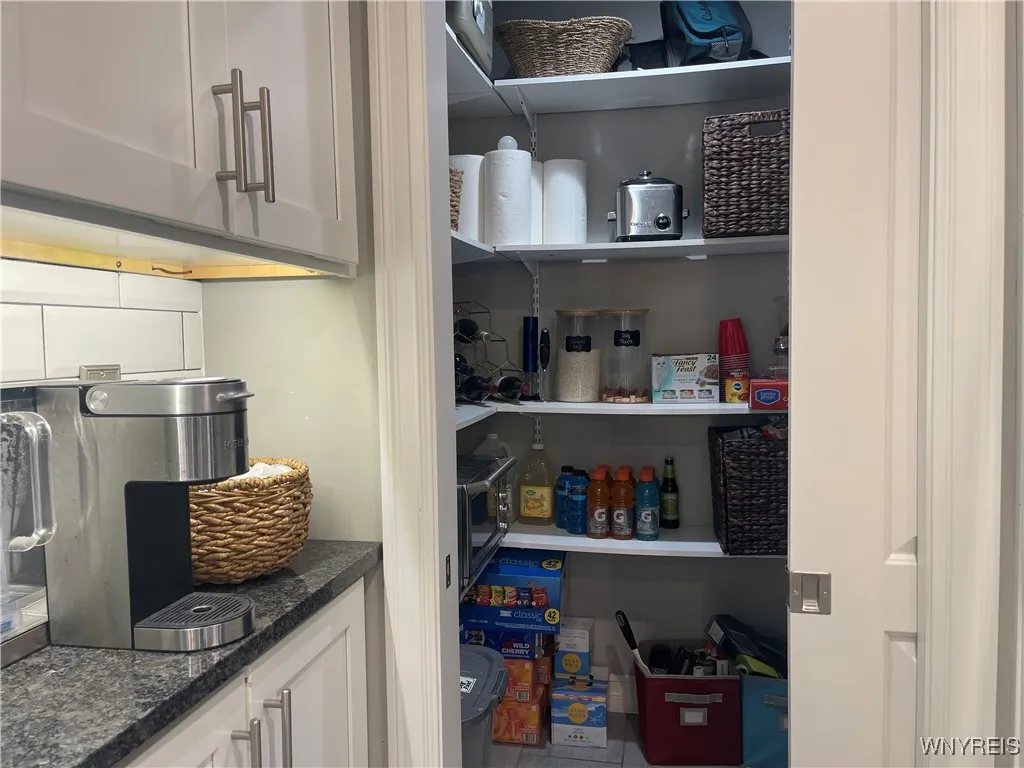 41 Beverly Drive, Cheektowaga, New York 14043, Cheektowaga, New York 14043, 3 Bedrooms Bedrooms, 7 Rooms Rooms,2 BathroomsBathrooms,Residential,Closed,41 Beverly Drive, Cheektowaga, New York 14043,0,B1632499