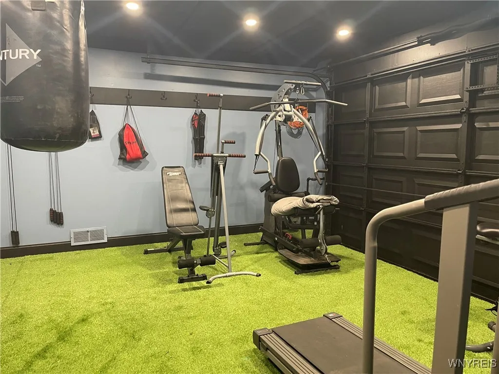 41 Beverly Drive, Cheektowaga, New York 14043, Cheektowaga, New York 14043, 3 Bedrooms Bedrooms, 7 Rooms Rooms,2 BathroomsBathrooms,Residential,Closed,41 Beverly Drive, Cheektowaga, New York 14043,0,B1632499