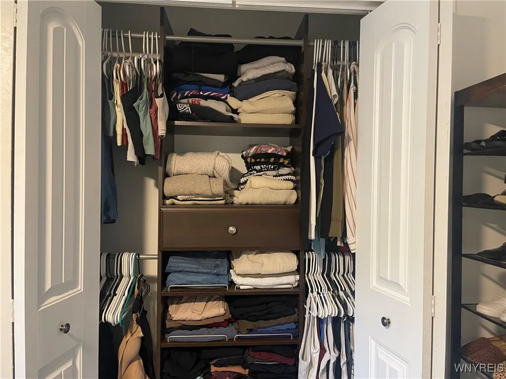 41 Beverly Drive, Cheektowaga, New York 14043, Cheektowaga, New York 14043, 3 Bedrooms Bedrooms, 7 Rooms Rooms,2 BathroomsBathrooms,Residential,Closed,41 Beverly Drive, Cheektowaga, New York 14043,0,B1632499