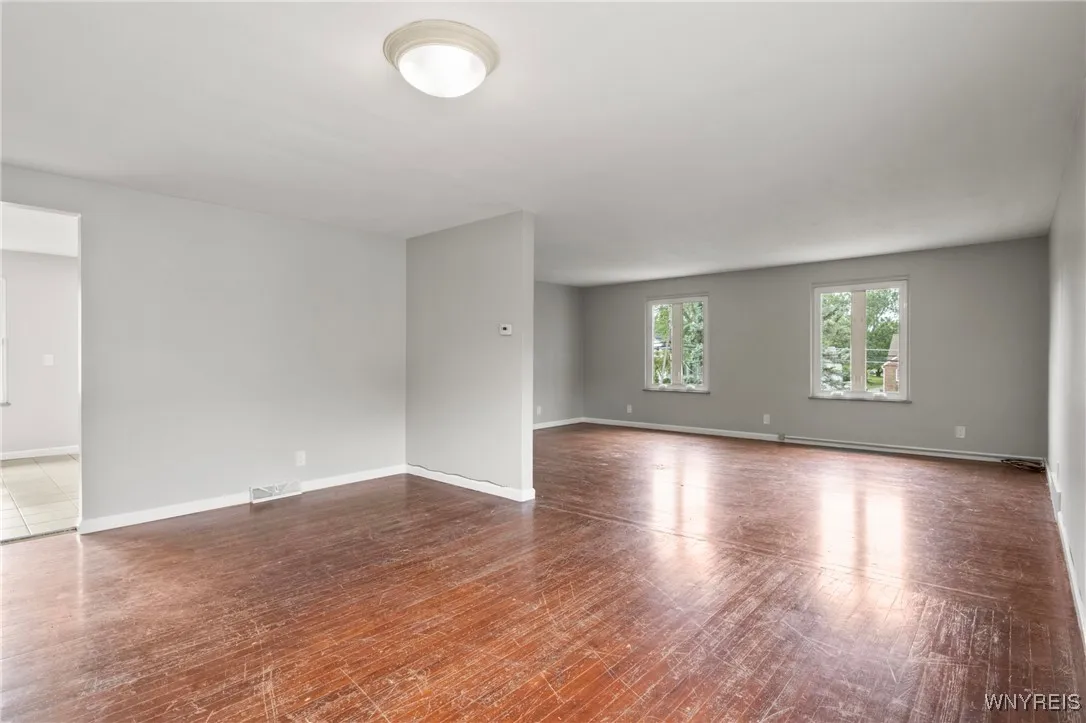230 South Forest Road 2, Amherst, New York 14221, Amherst, New York 14221, 5 Bedrooms Bedrooms, ,3 BathroomsBathrooms,Residential,For Sale,230 South Forest Road 2, Amherst, New York 14221,0,B1632479