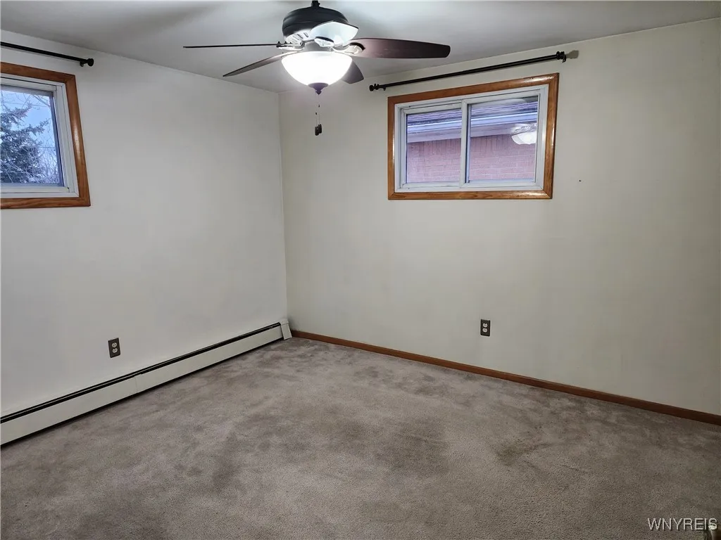 30 Lloyd Drive, Cheektowaga, New York 14225, Cheektowaga, New York 14225, 5 Bedrooms Bedrooms, ,3 BathroomsBathrooms,Residential,Closed,30 Lloyd Drive, Cheektowaga, New York 14225,0,B1632532