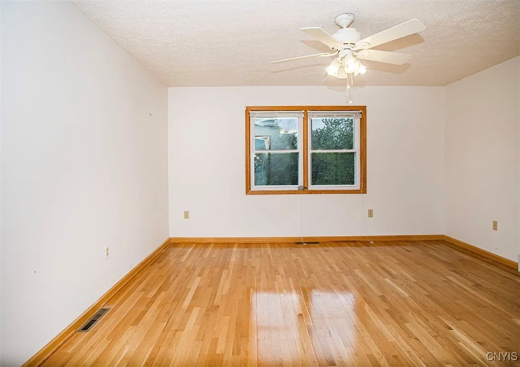 4001 Mary Lynn Drive, Lenox, New York 13032, Lenox, New York 13032, 3 Bedrooms Bedrooms, 8 Rooms Rooms,2 BathroomsBathrooms,Residential,Closed,4001 Mary Lynn Drive, Lenox, New York 13032,0,S1632267