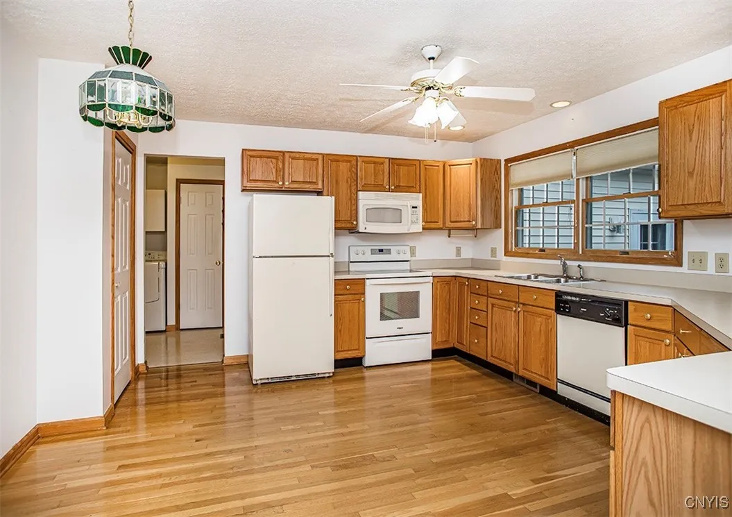 4001 Mary Lynn Drive, Lenox, New York 13032, Lenox, New York 13032, 3 Bedrooms Bedrooms, 8 Rooms Rooms,2 BathroomsBathrooms,Residential,Closed,4001 Mary Lynn Drive, Lenox, New York 13032,0,S1632267