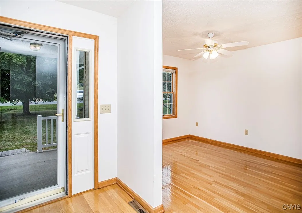 4001 Mary Lynn Drive, Lenox, New York 13032, Lenox, New York 13032, 3 Bedrooms Bedrooms, 8 Rooms Rooms,2 BathroomsBathrooms,Residential,Closed,4001 Mary Lynn Drive, Lenox, New York 13032,0,S1632267