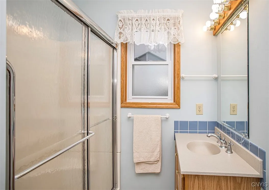 4001 Mary Lynn Drive, Lenox, New York 13032, Lenox, New York 13032, 3 Bedrooms Bedrooms, 8 Rooms Rooms,2 BathroomsBathrooms,Residential,Closed,4001 Mary Lynn Drive, Lenox, New York 13032,0,S1632267