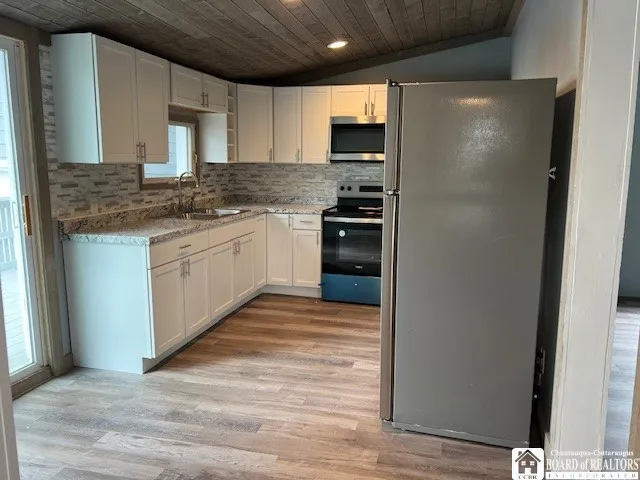 54 Boulevard Avenue, Ellicott, New York 14720, Ellicott, New York 14720, 2 Bedrooms Bedrooms, 8 Rooms Rooms,1 BathroomBathrooms,Residential,For Sale,54 Boulevard Avenue, Ellicott, New York 14720,R1632556